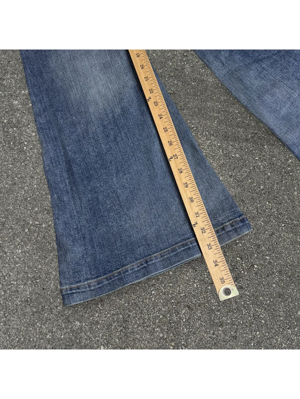 Juicy Couture Flared Leg Denim Jeans Women Size 25